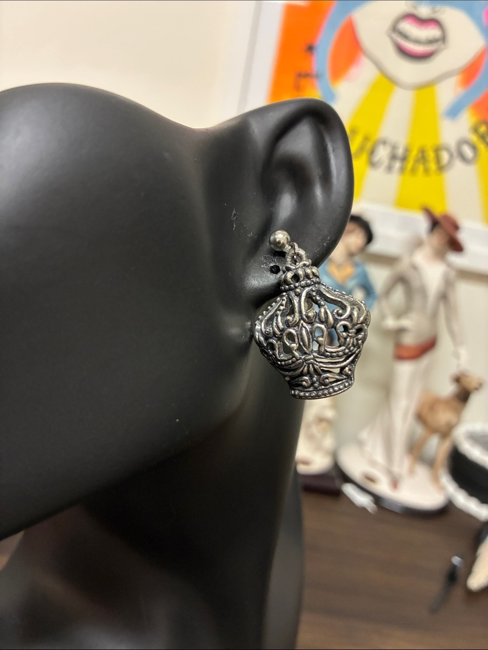 Vintage 1950s Mid-Century Modern Ornate Filigree Crown Silver Screwback Earrings